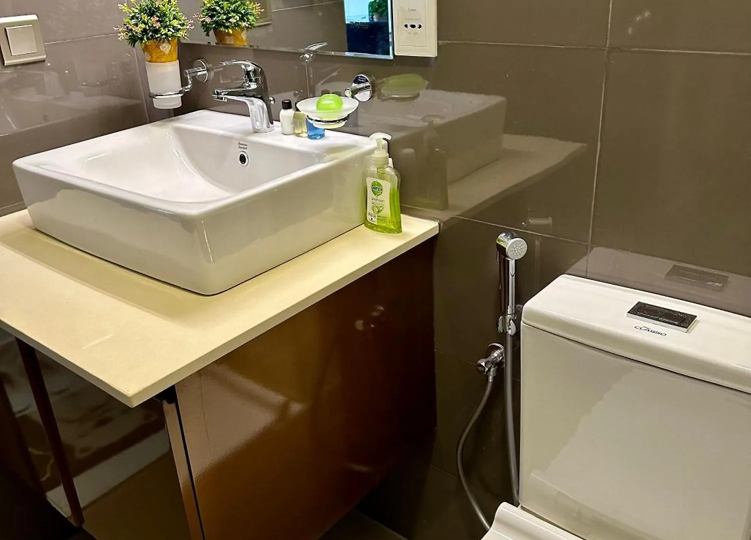 Ocean Breeze Hotel Residencies Britlanka Apartments Negombo Sri Lanka